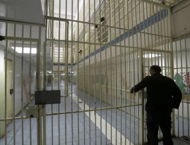 Αλβανικά ΜΜΕ: «Συχνό φαινόμενο οι αποδράσεις Αλβανών από τις ελληνικές φυλακές»